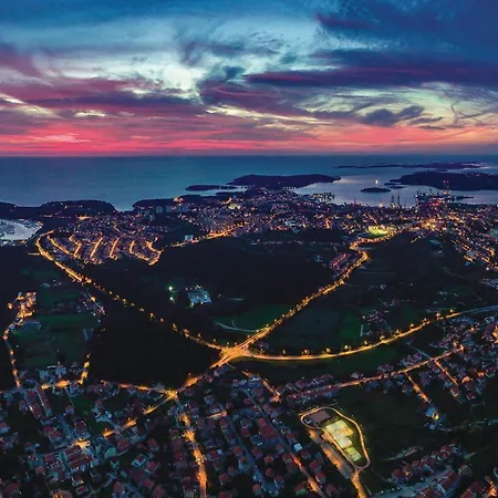 1 Bedroom Stunning In