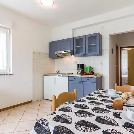 1 Bedroom Stunning In * Pula
