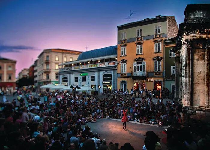 1 Bedroom Stunning In