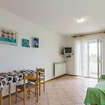 1 Bedroom Stunning In *