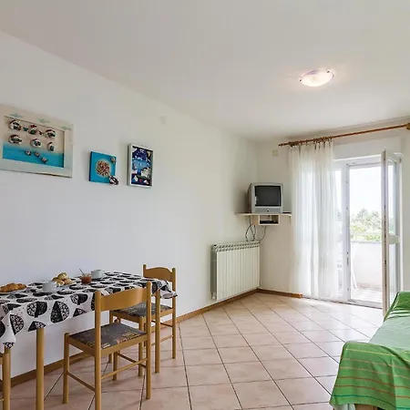 1 Bedroom Stunning In *