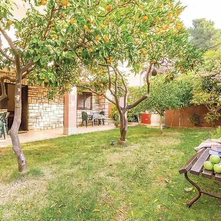 1 Bedroom Stunning In